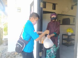 Sambut Ramadhan, BNNK Bone Bolango Lakukan Bakti Sosial