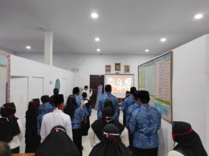Memperingati Hari Kemerdekaan Indonesia Ke-75 ; BNNK Bone Bolango Upacara Secara Virtual
