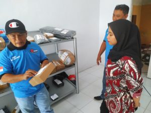 Awal Tahun 2020 BNNK Bone Bolango Jalin Komunikasi Dengan Perusahaan Jasa Pengiriman Barang