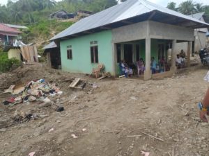 Banjir Bandang Bulawa: BNNK Bone Bolango Bersama Hexohm dan PASki Gorontalo Salurkan Bantuan