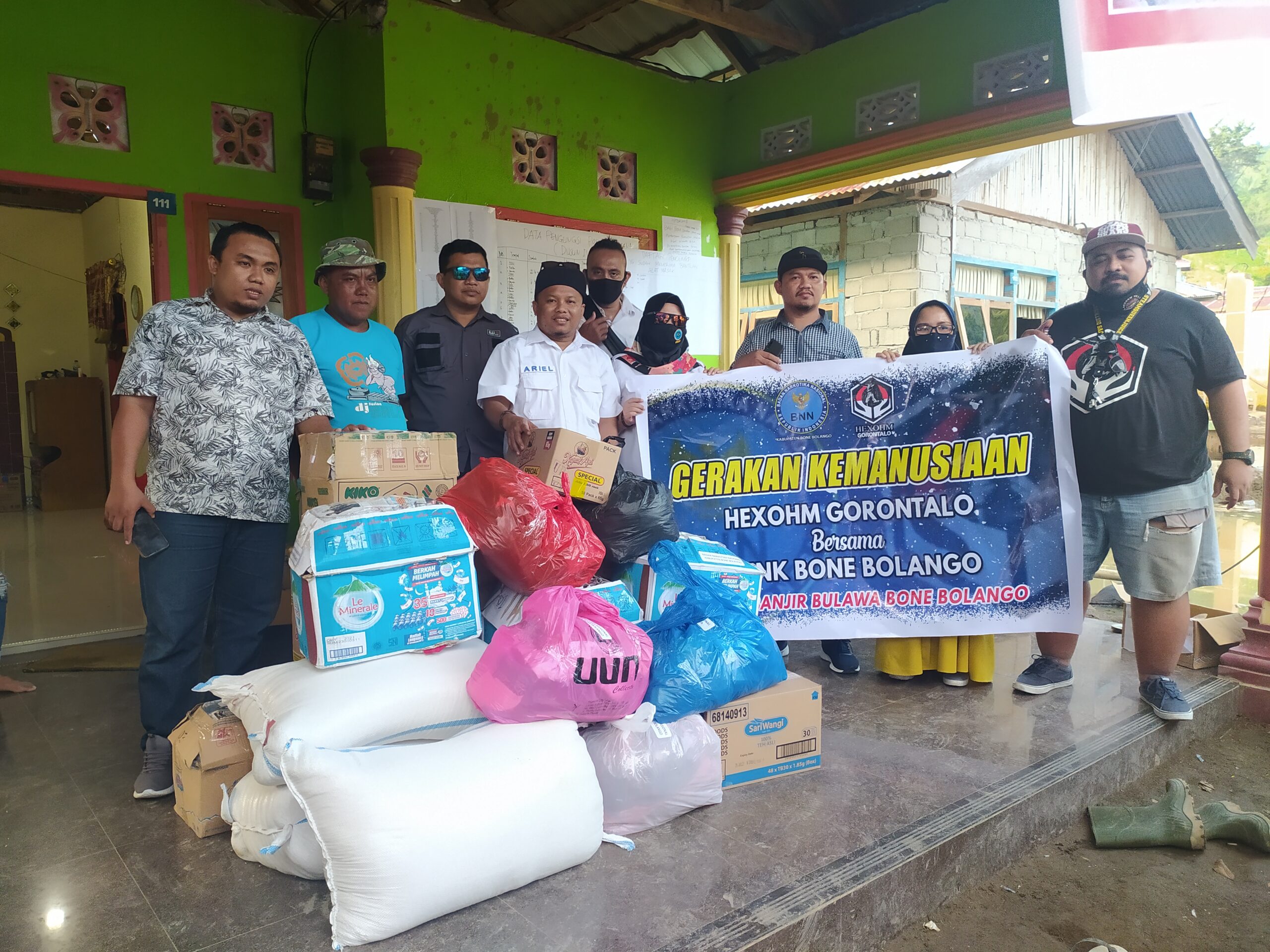 Banjir Bandang Bulawa: BNNK Bone Bolango Bersama Hexohm dan PASki Gorontalo Salurkan Bantuan
