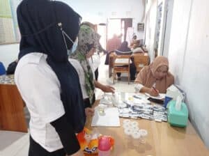 Rapat Kerja Awal Tahun 2021, Seluruh Pegawai BNNK Bone Bolango Jalani Tes Urin